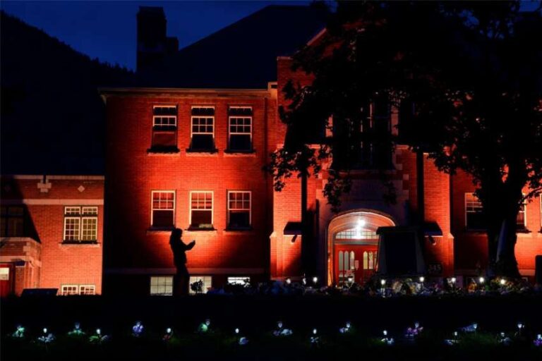 Kamloops _School