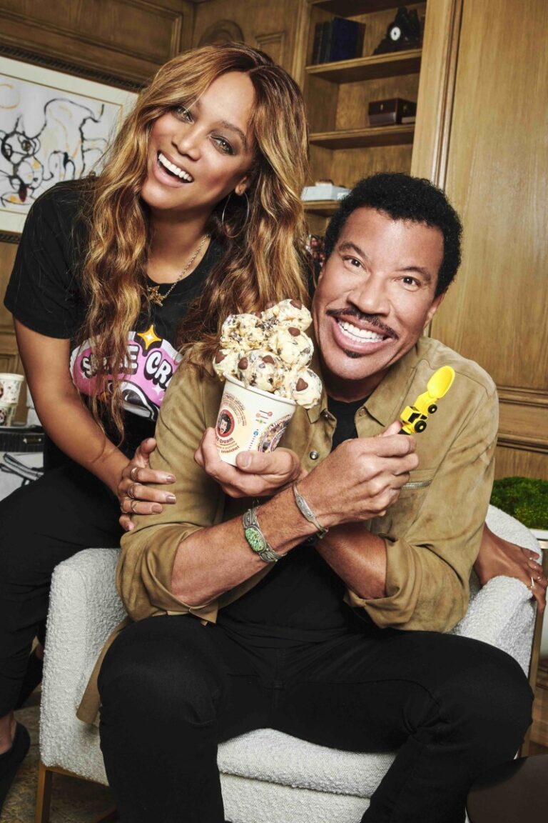 Smize_Cream_All_Night_Love